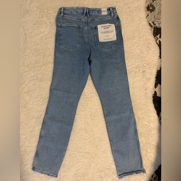 Good American Good Curve Skinny Jeans. Size 8/29. NWT. - Picture 3 of 6